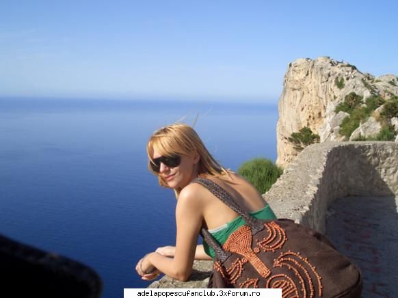 :) pozele voastre preferate cu adela